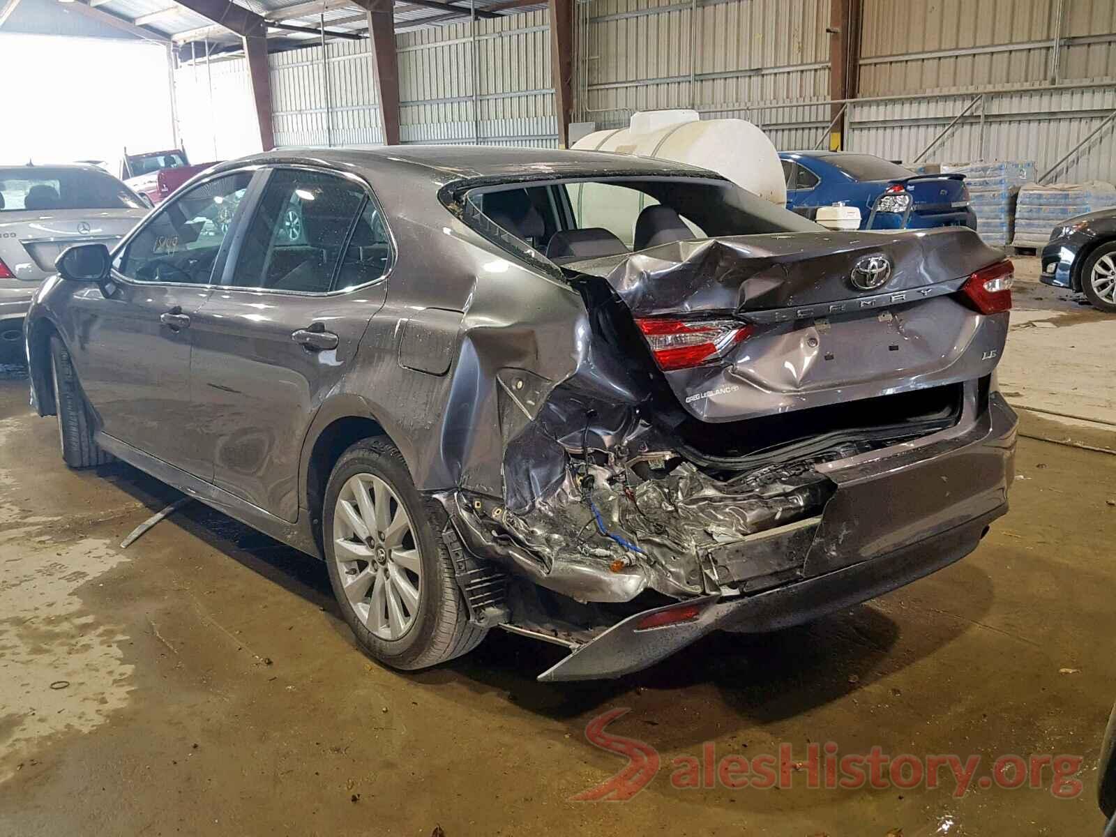 4T1B11HK1JU618774 2018 TOYOTA CAMRY