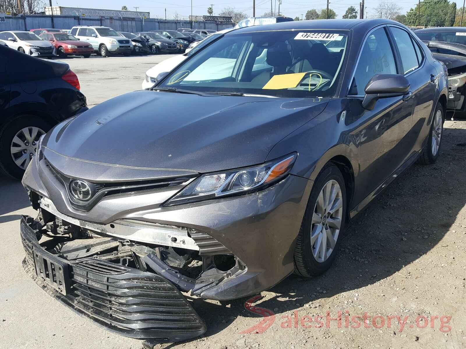 4T1B11HK2KU772427 2019 TOYOTA CAMRY