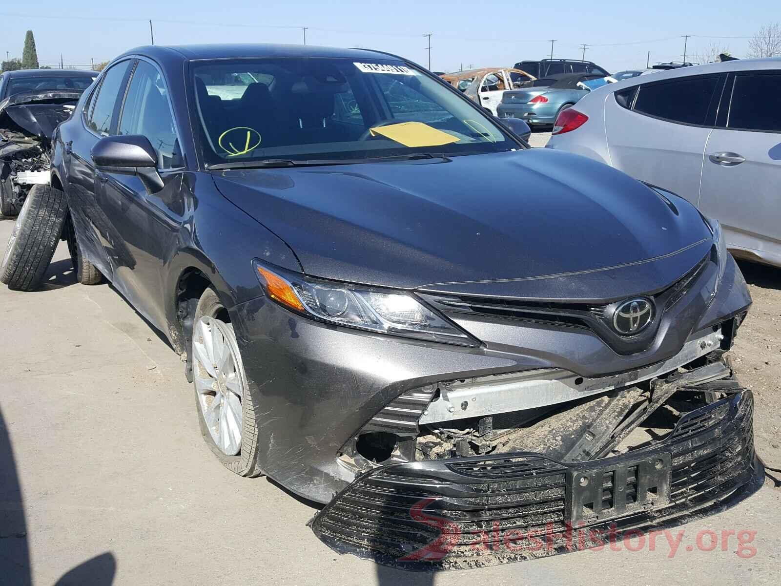 4T1B11HK2KU772427 2019 TOYOTA CAMRY