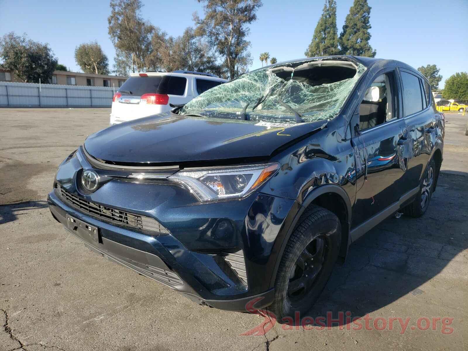 JTMZFREV1JD132791 2018 TOYOTA RAV4