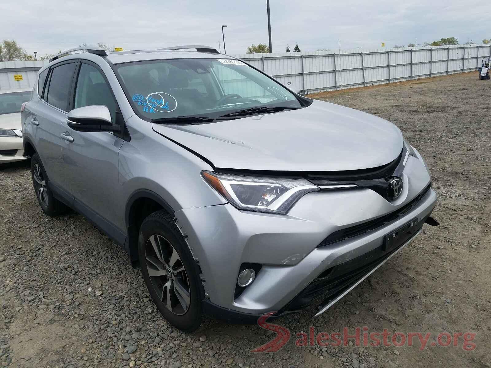 2T3RFREV5HW554348 2017 TOYOTA RAV4