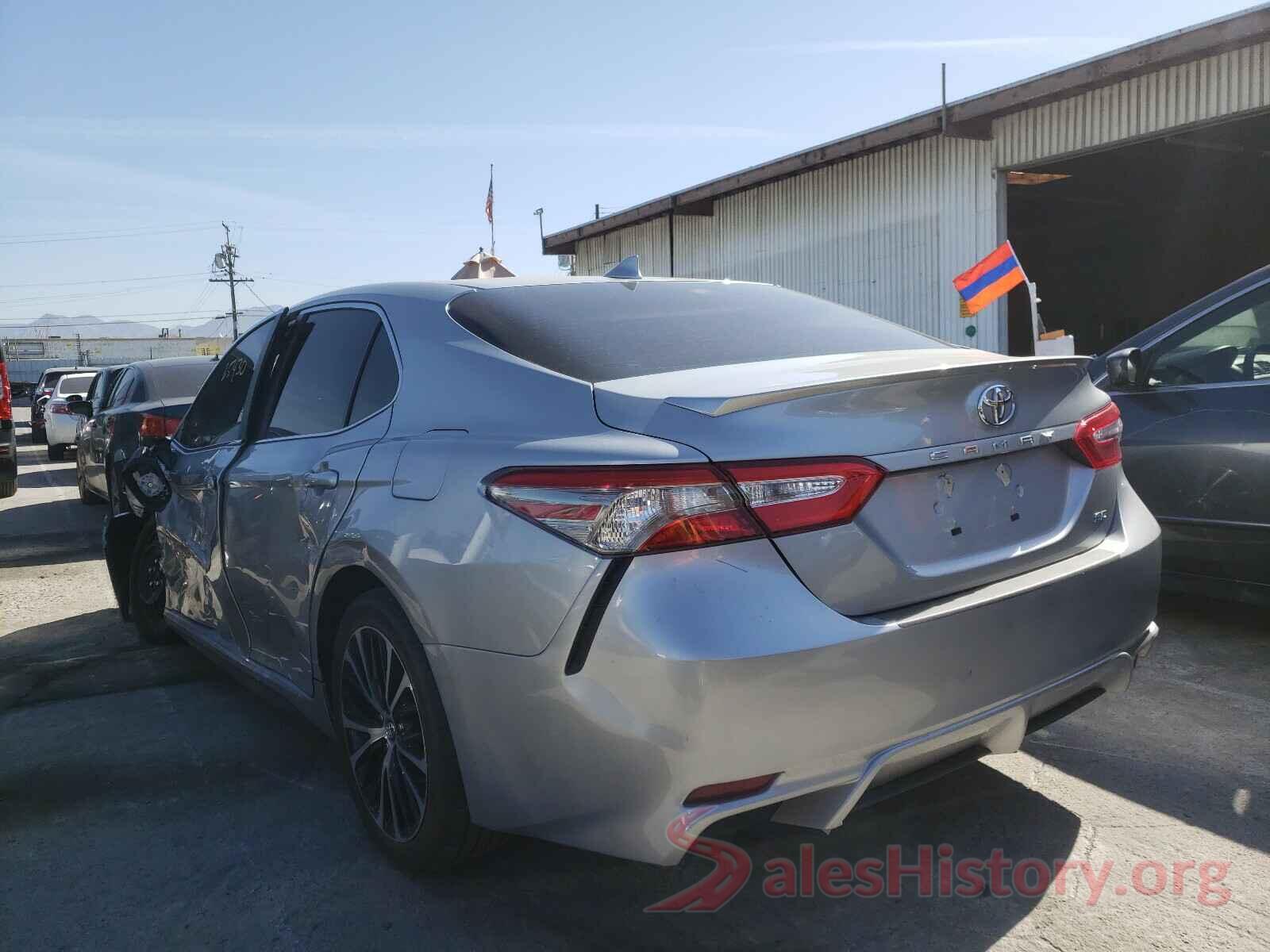 4T1B11HK8KU812137 2019 TOYOTA CAMRY