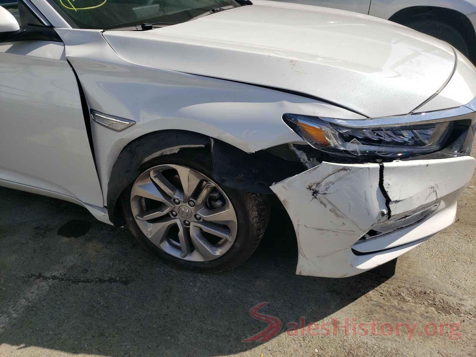 1HGCV1F18JA157390 2018 HONDA ACCORD