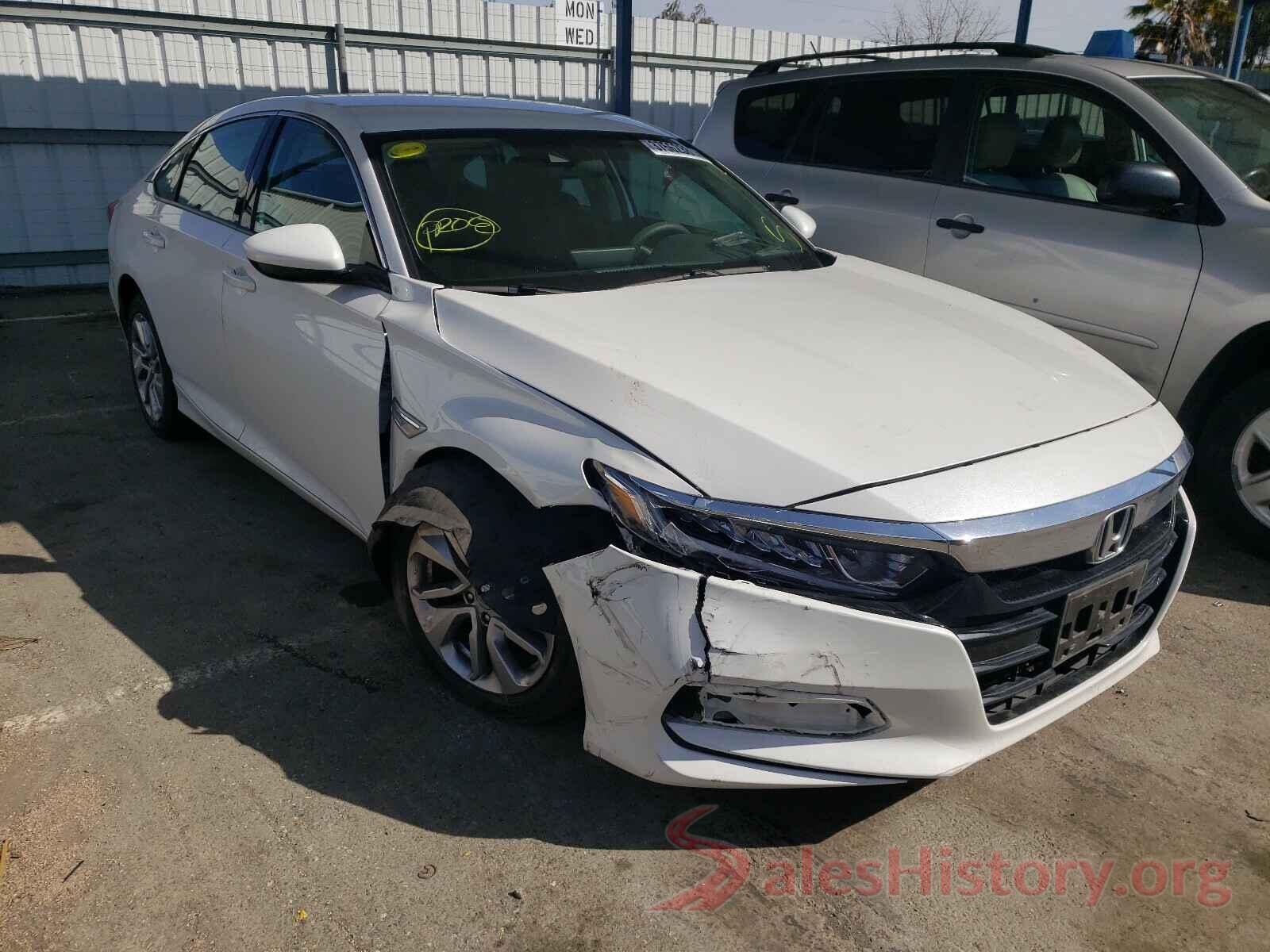 1HGCV1F18JA157390 2018 HONDA ACCORD