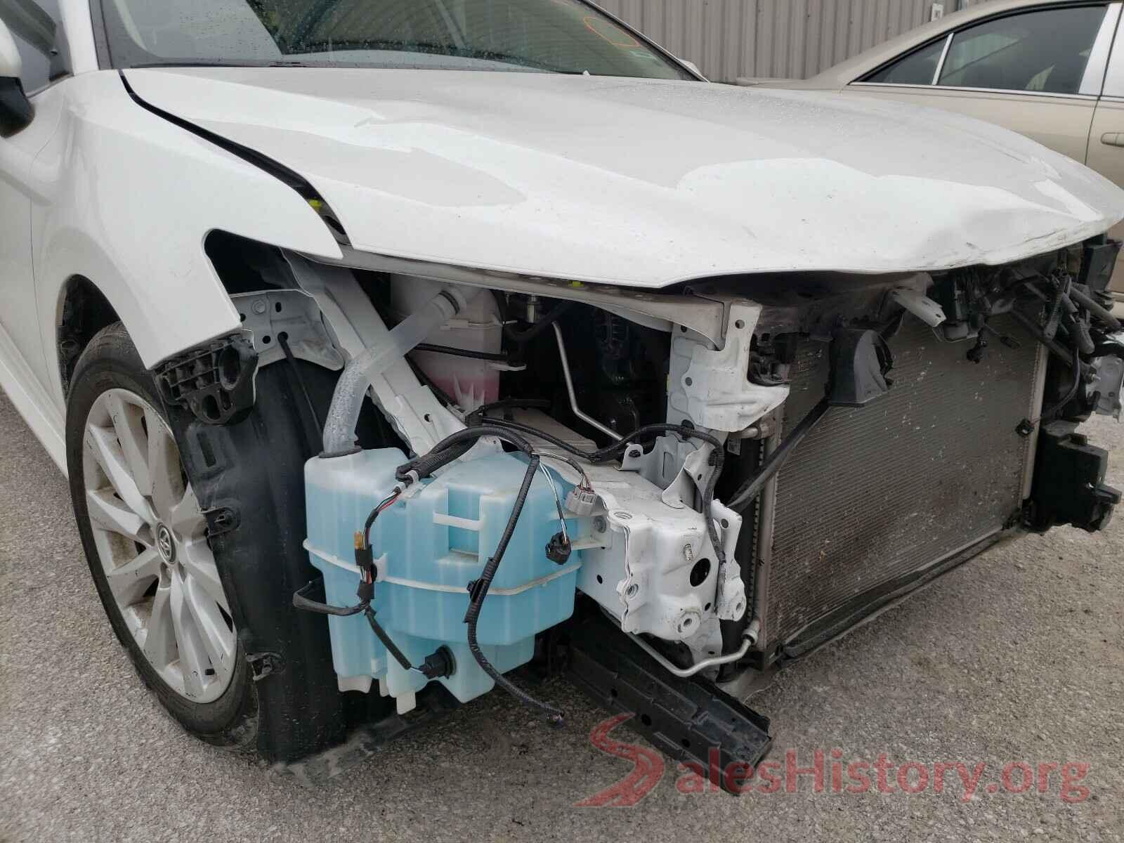 4T1B11HK2KU682808 2019 TOYOTA CAMRY