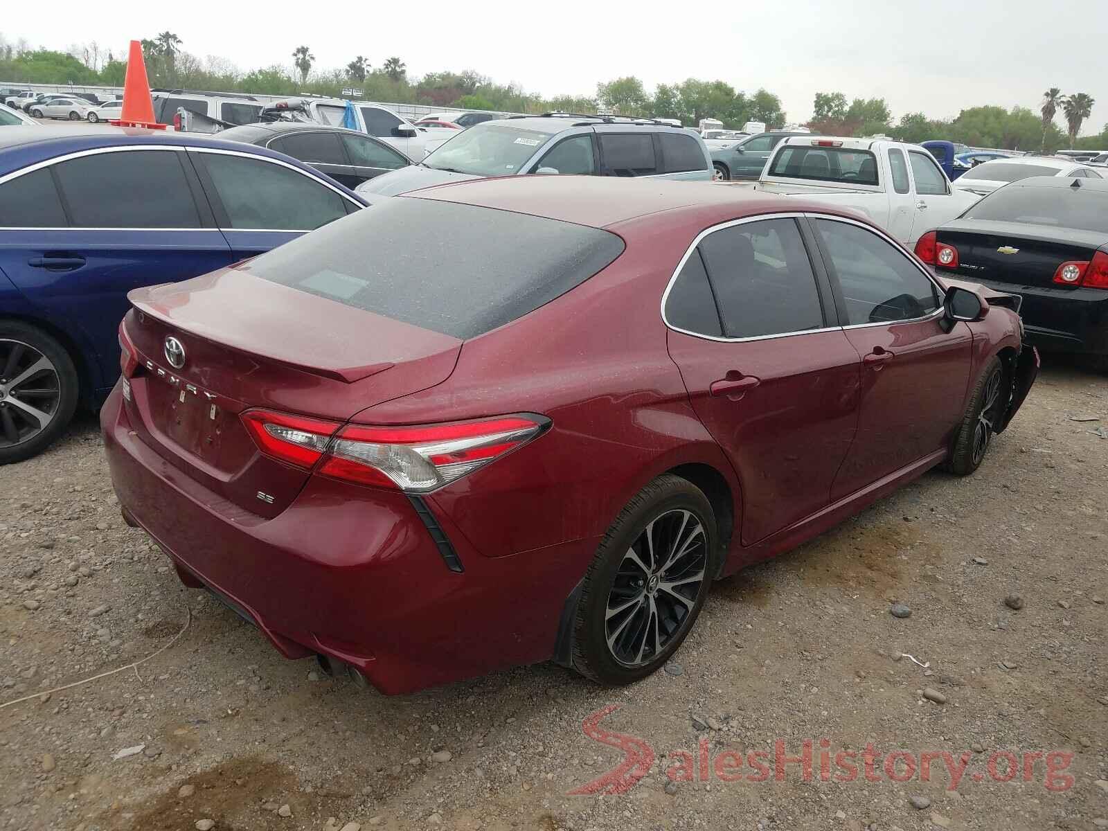 4T1B11HK8JU549601 2018 TOYOTA CAMRY