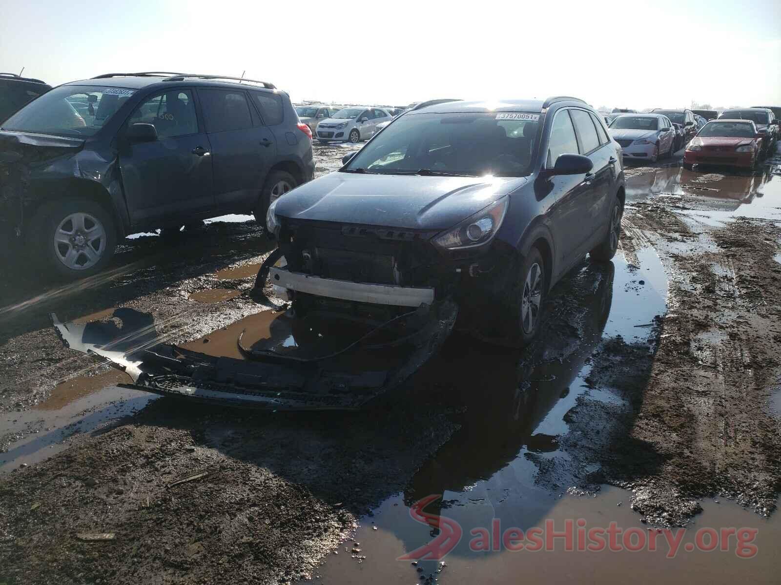 KNDCB3LCXJ5158607 2018 KIA NIRO