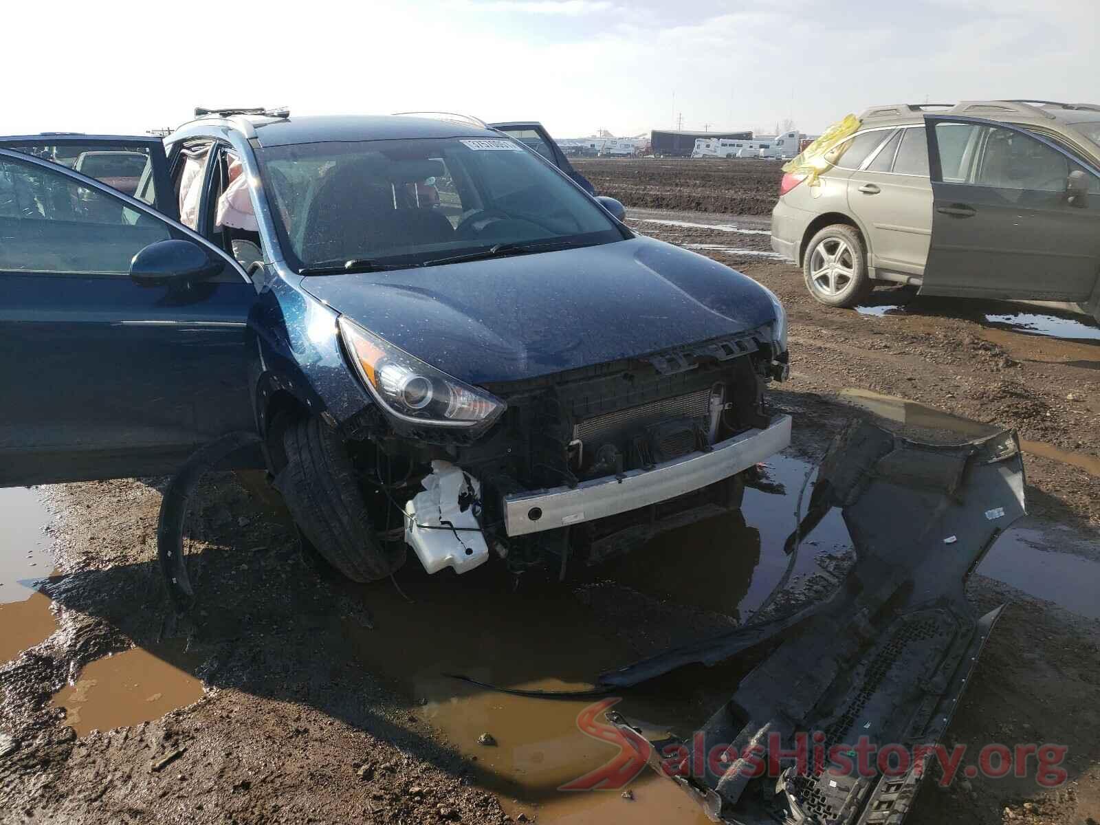 KNDCB3LCXJ5158607 2018 KIA NIRO