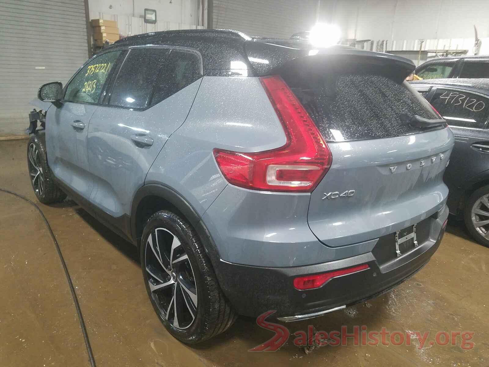 YV4162UM5L2270035 2020 VOLVO XC40