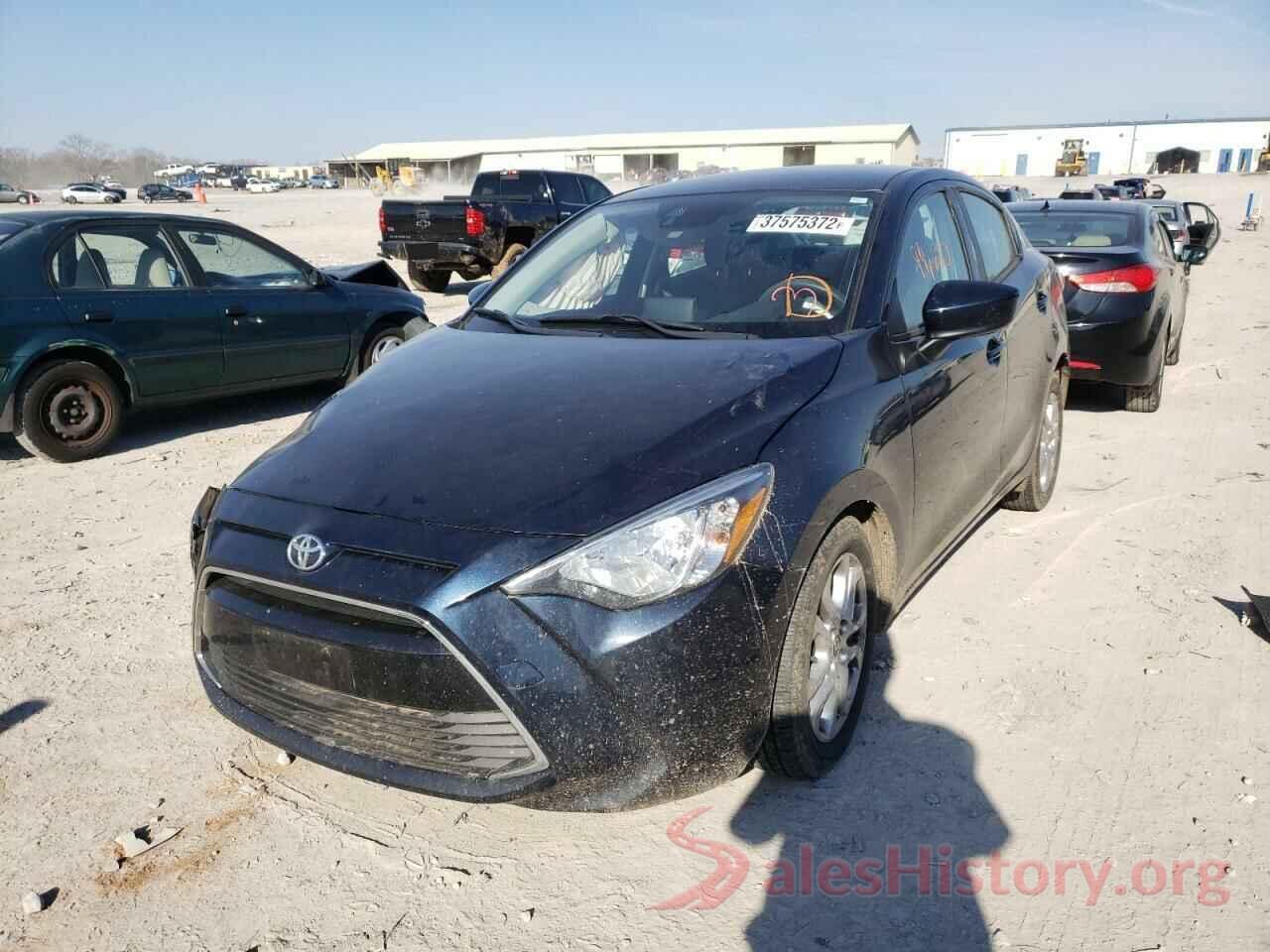 3MYDLBYV2JY323222 2018 TOYOTA YARIS