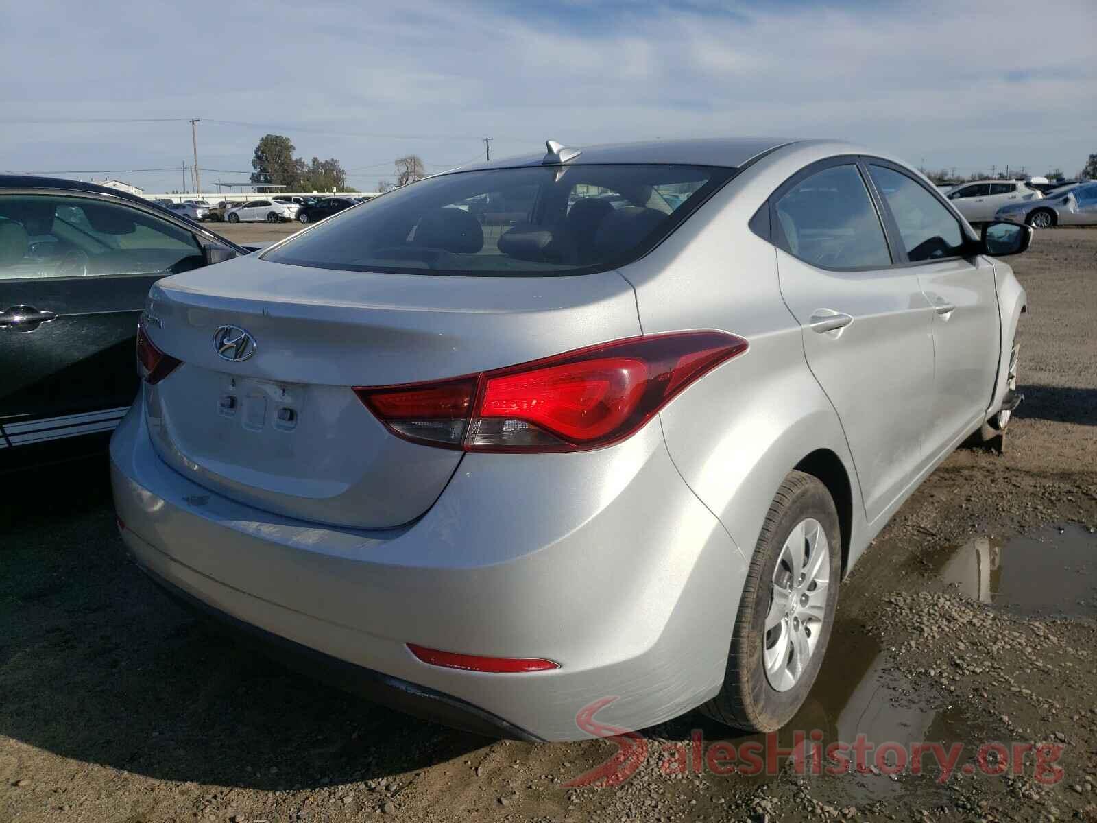 5NPDH4AE1GH707942 2016 HYUNDAI ELANTRA