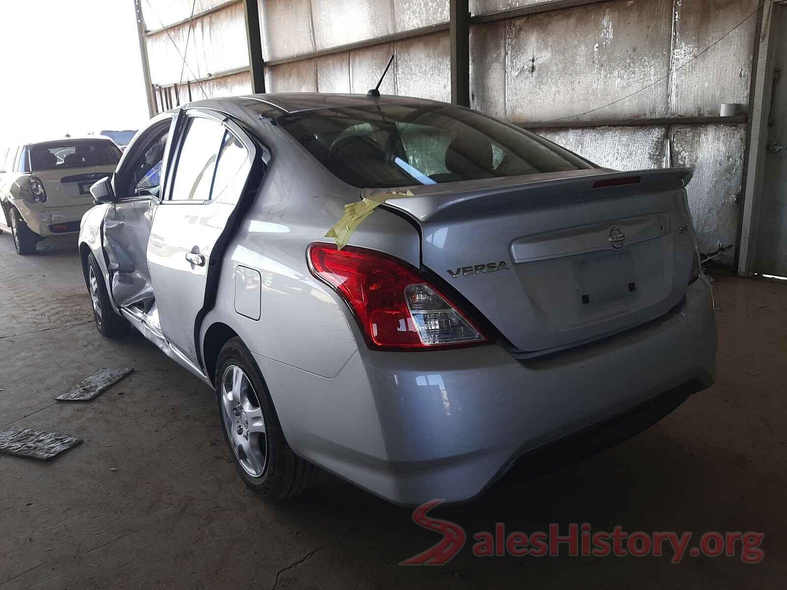 3N1CN7AP2JL809445 2018 NISSAN VERSA