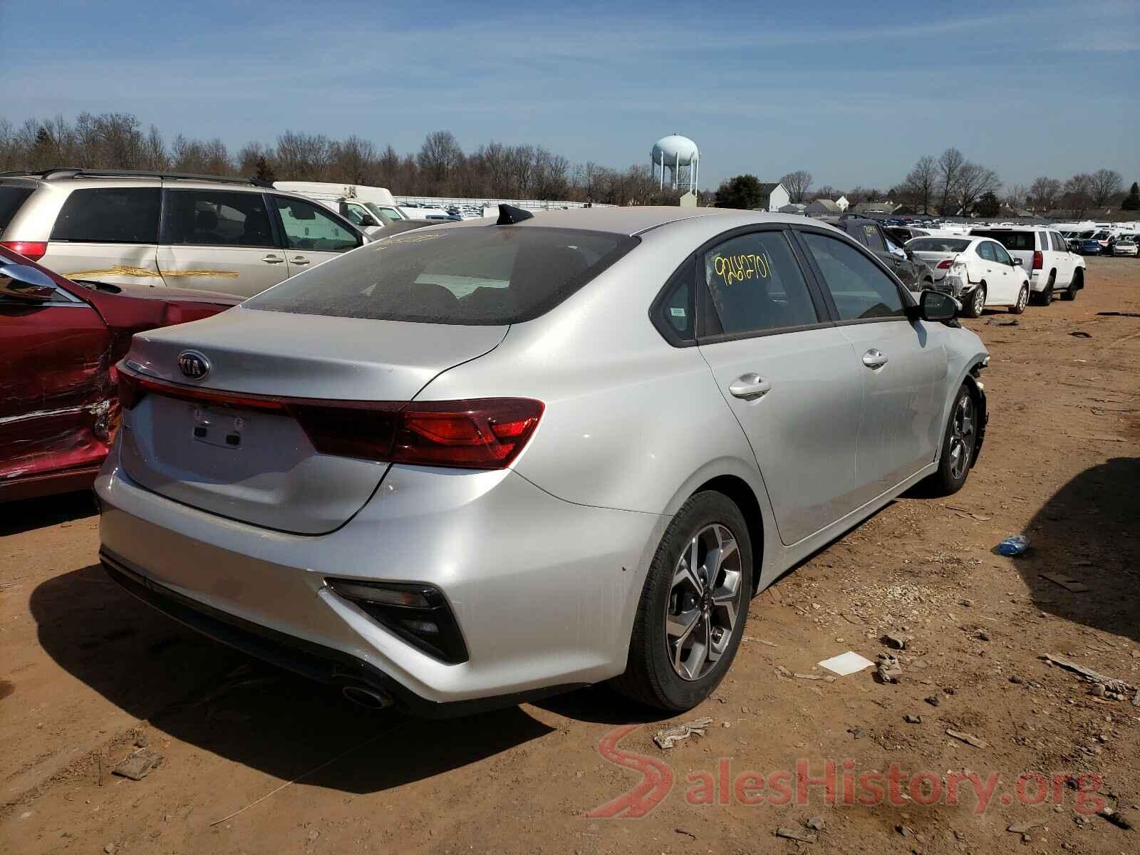 3KPF24AD0KE105824 2019 KIA FORTE