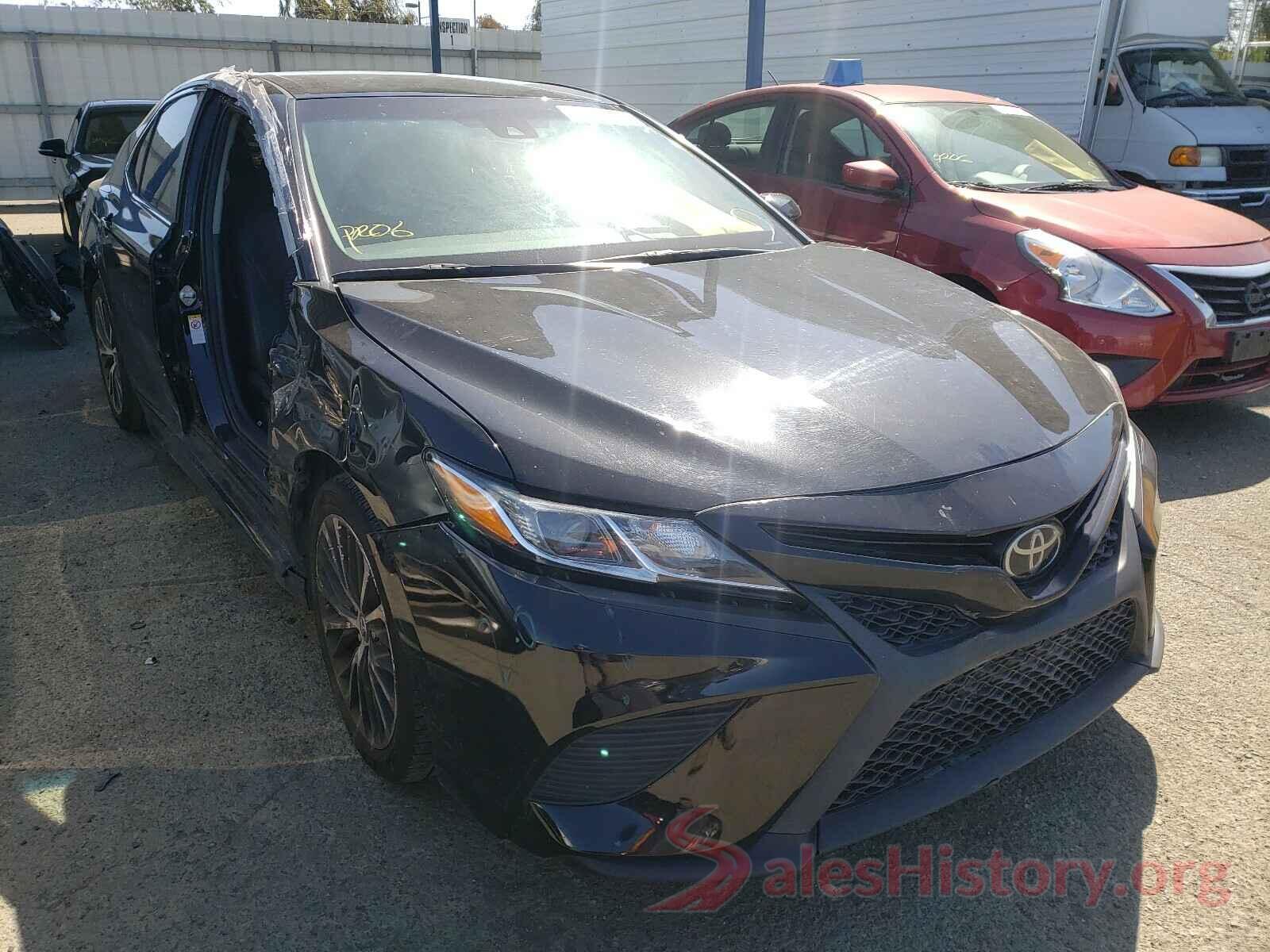 4T1B11HK7JU095289 2018 TOYOTA CAMRY