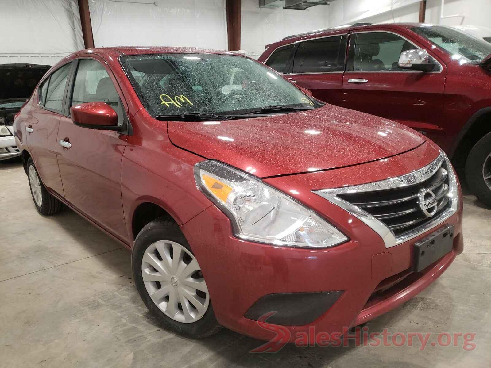 3N1CN7AP8JL807411 2018 NISSAN VERSA