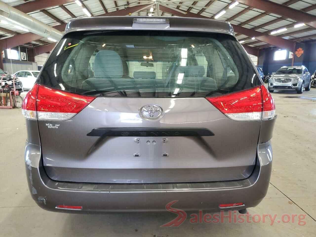 5TDZK3DC1DS327923 2013 TOYOTA SIENNA