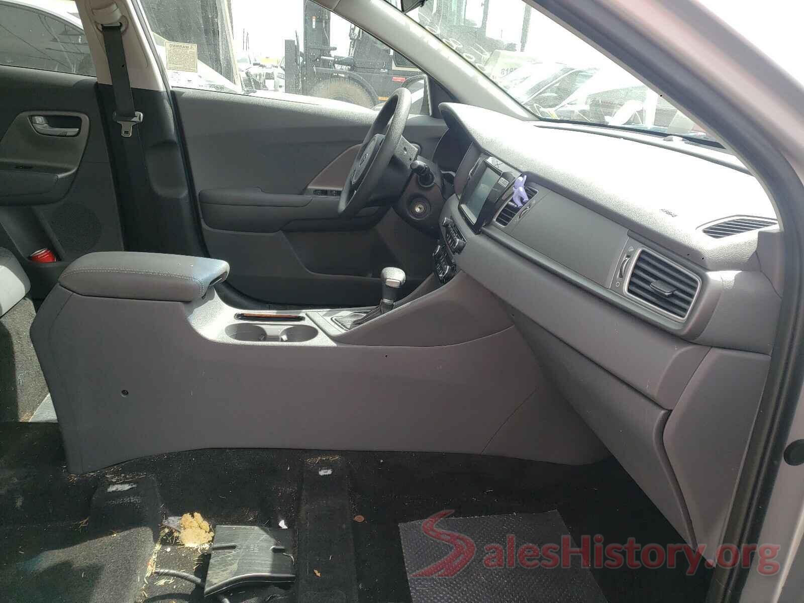 KNDCB3LC0K5352354 2019 KIA NIRO