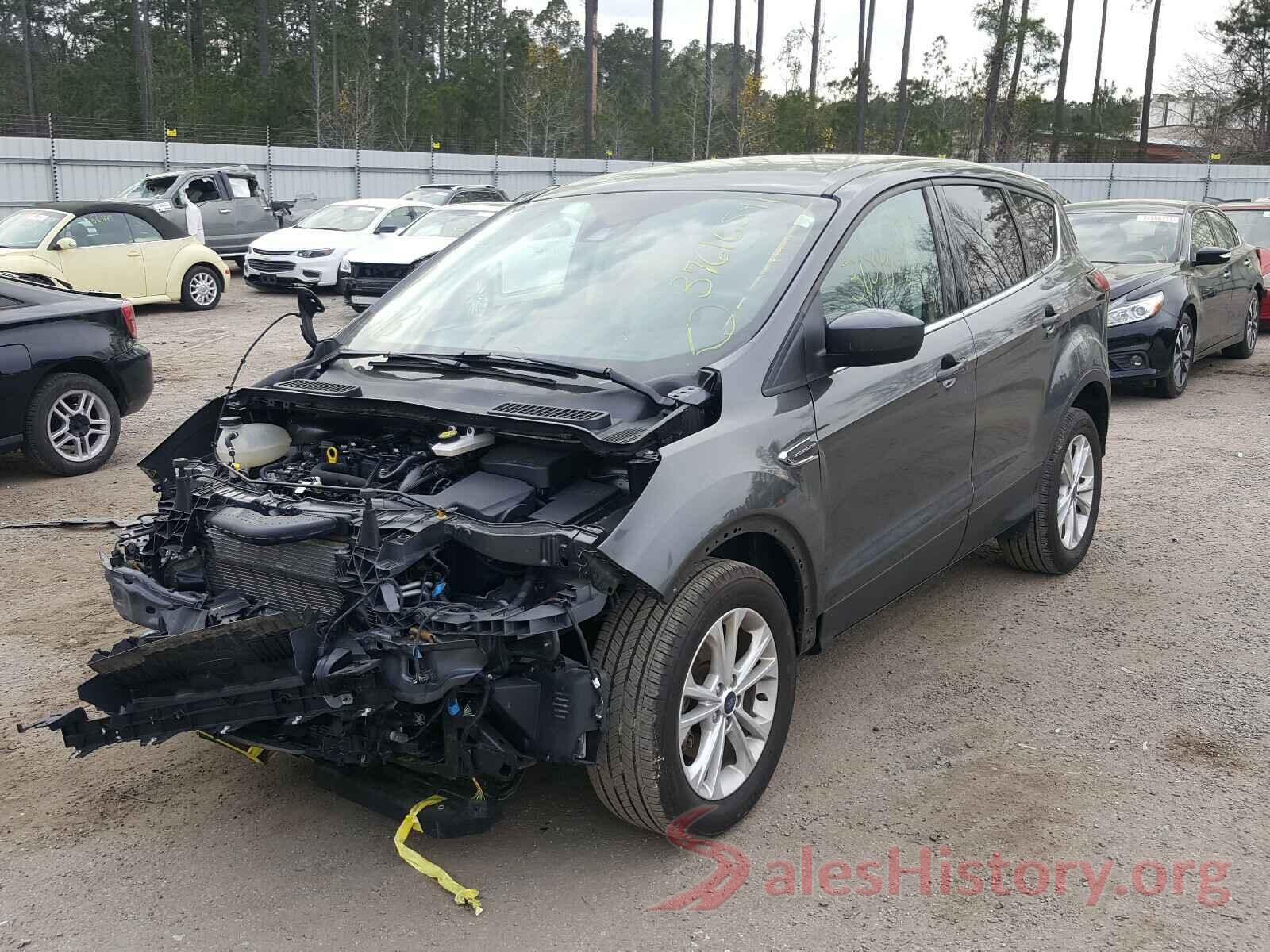 1FMCU0GD4KUB38674 2019 FORD ESCAPE