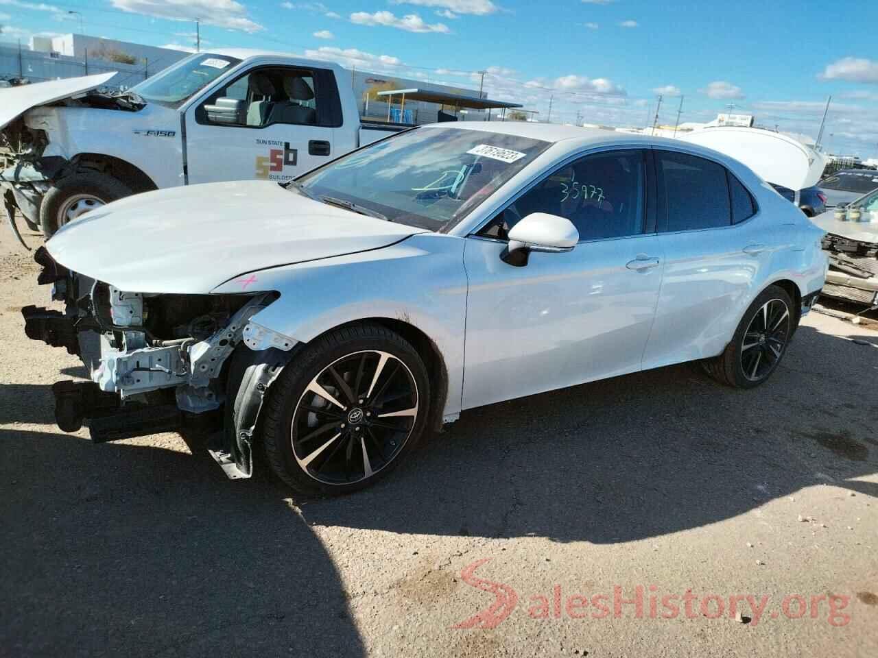 4T1B61HK3KU715221 2019 TOYOTA CAMRY