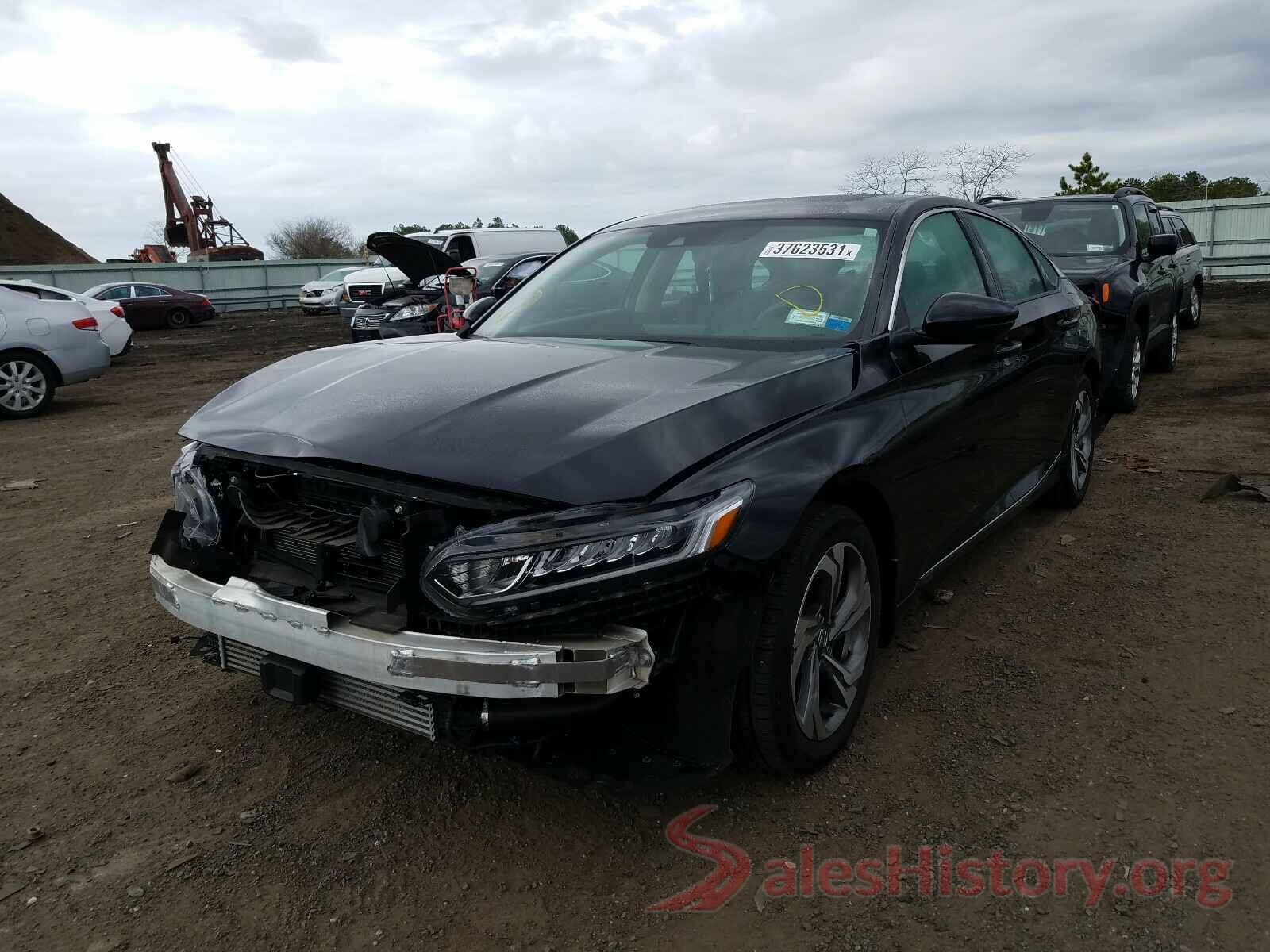 1HGCV1F52JA137445 2018 HONDA ACCORD