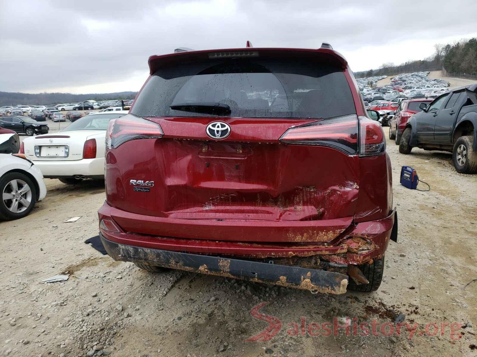 2T3ZFREV9JW480678 2018 TOYOTA RAV4