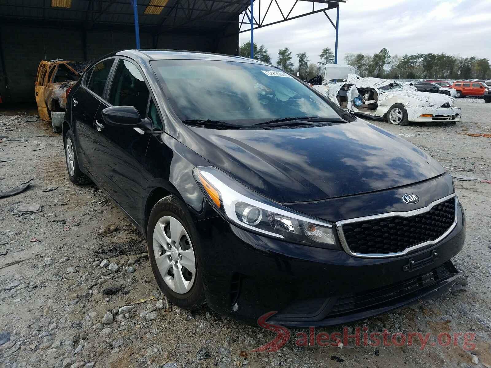 3KPFK4A75JE229435 2018 KIA FORTE