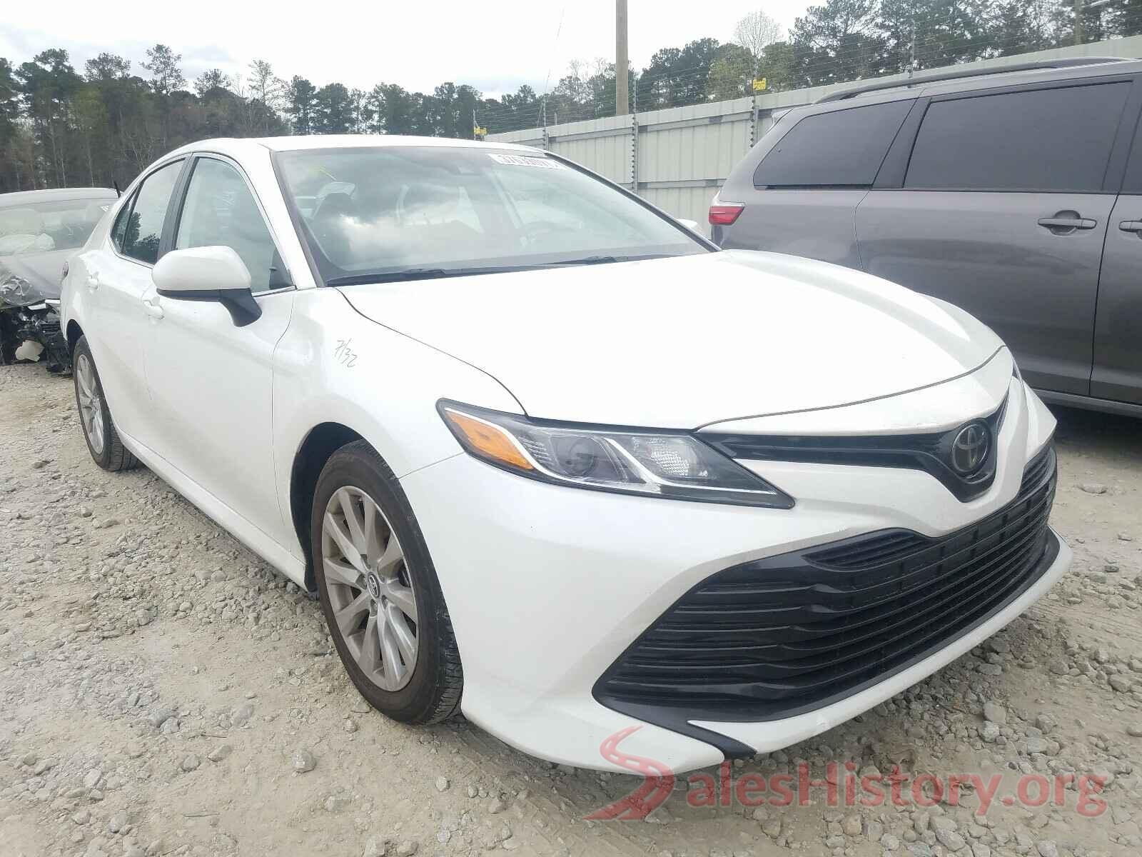 4T1B11HK6KU851163 2019 TOYOTA CAMRY