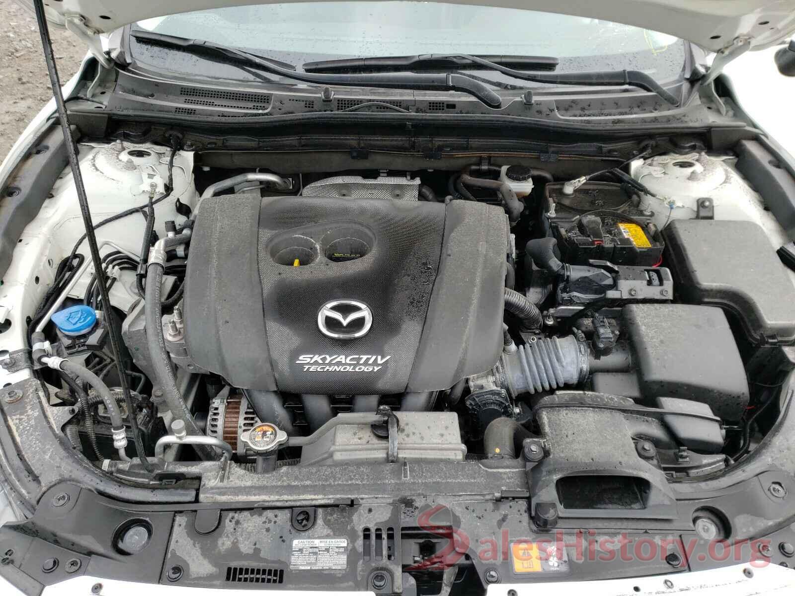 JM1BN1V76J1190033 2018 MAZDA 3