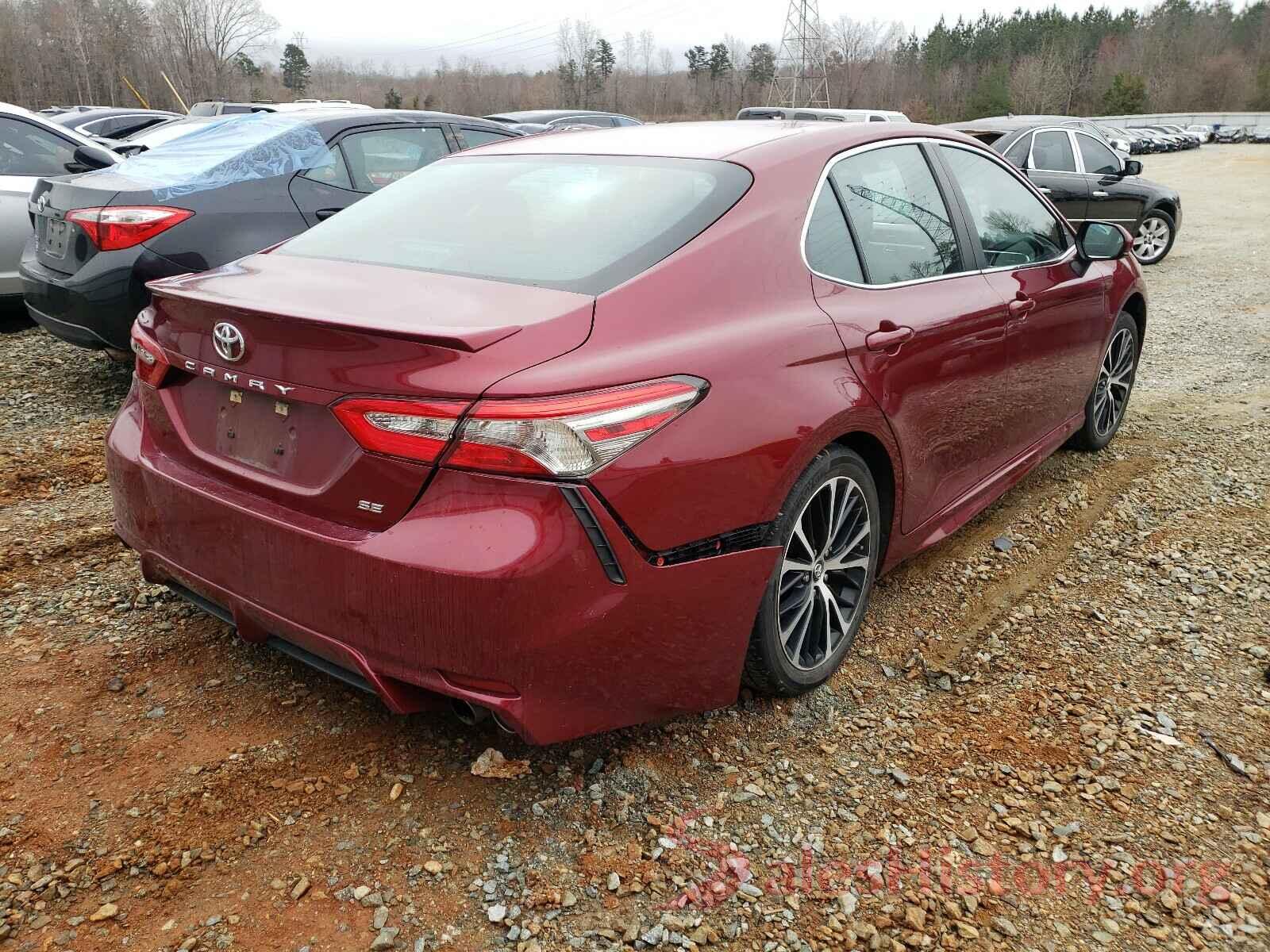 4T1B11HK2JU531496 2018 TOYOTA CAMRY