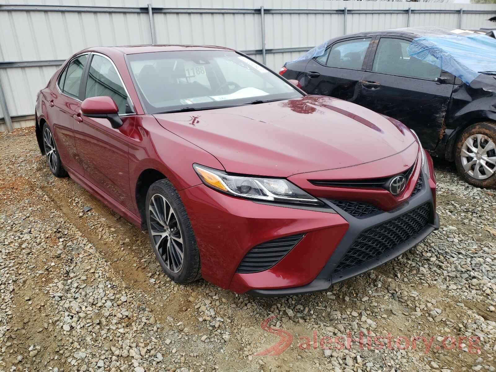 4T1B11HK2JU531496 2018 TOYOTA CAMRY