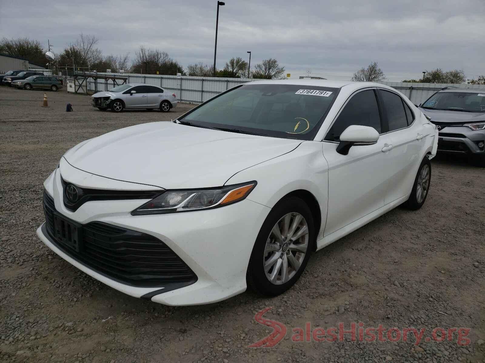 4T1B11HK0JU143327 2018 TOYOTA CAMRY