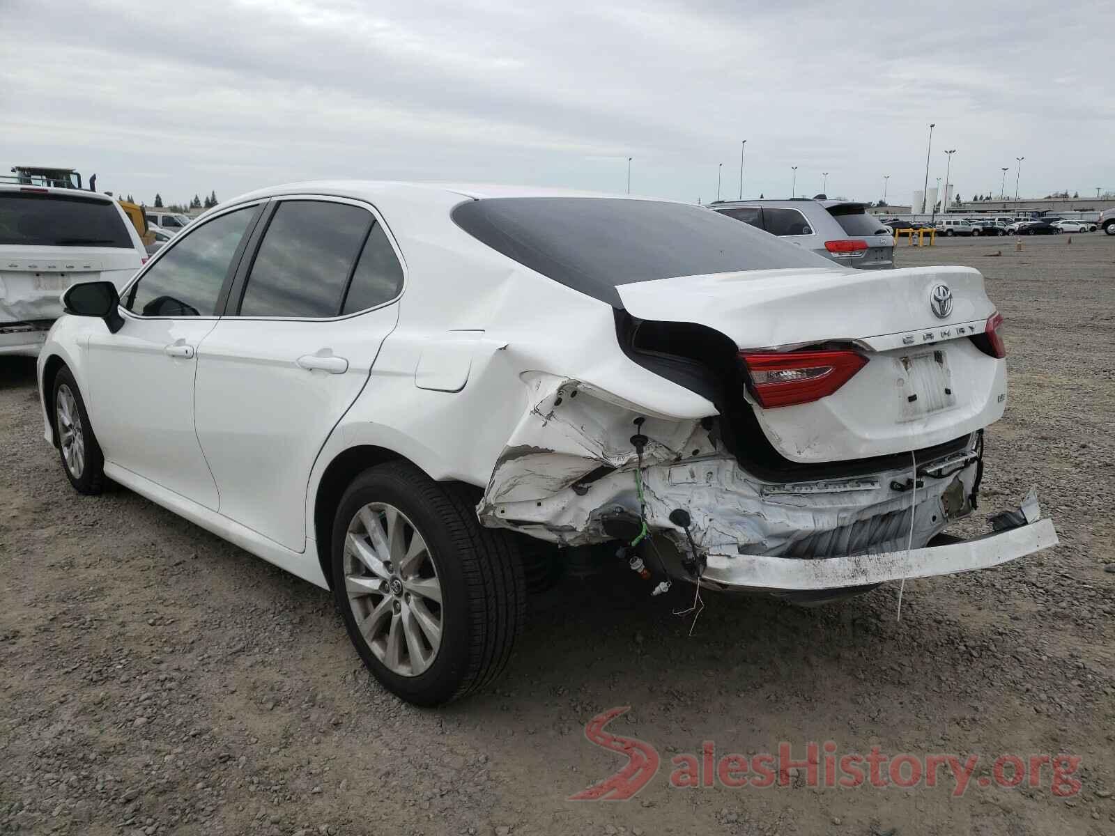 4T1B11HK0JU143327 2018 TOYOTA CAMRY