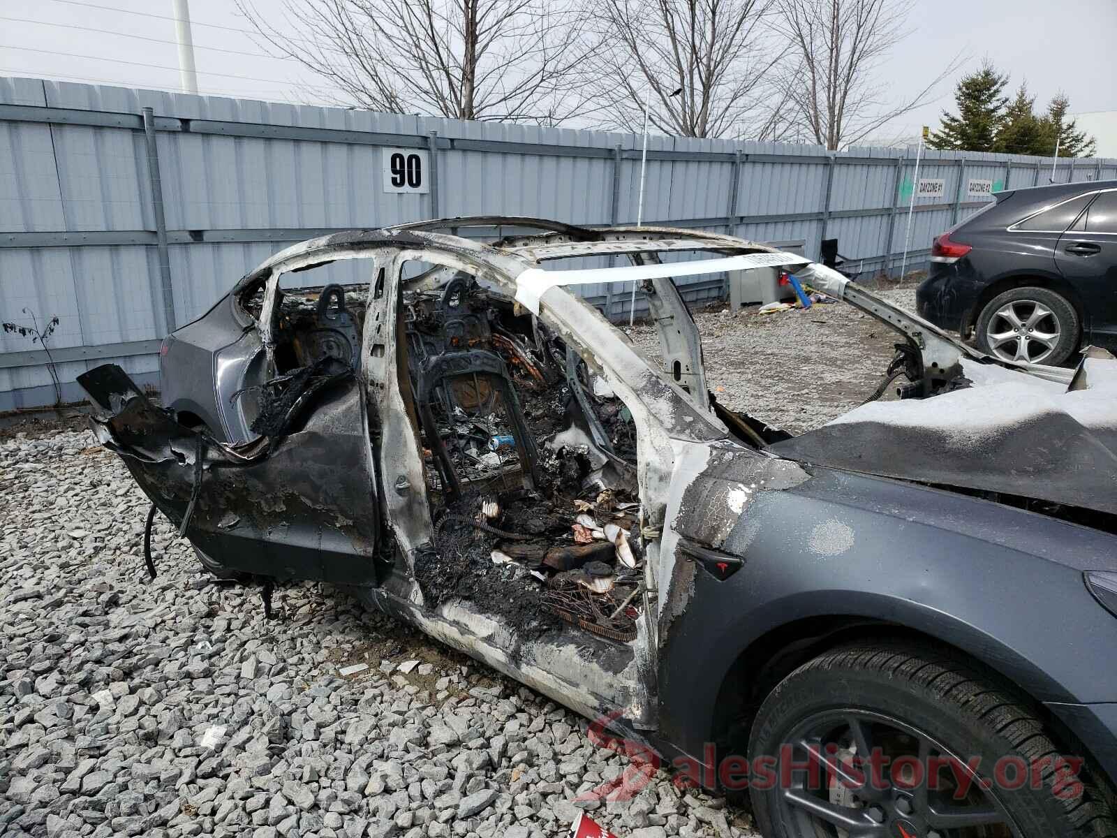 5YJ3E1EA0JF028728 2018 TESLA MODEL 3