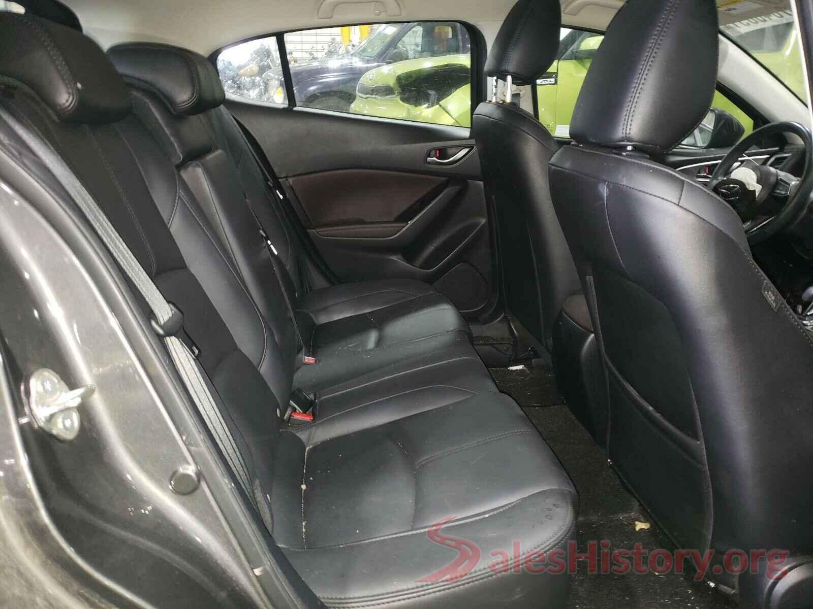 3MZBN1L30JM269732 2018 MAZDA 3