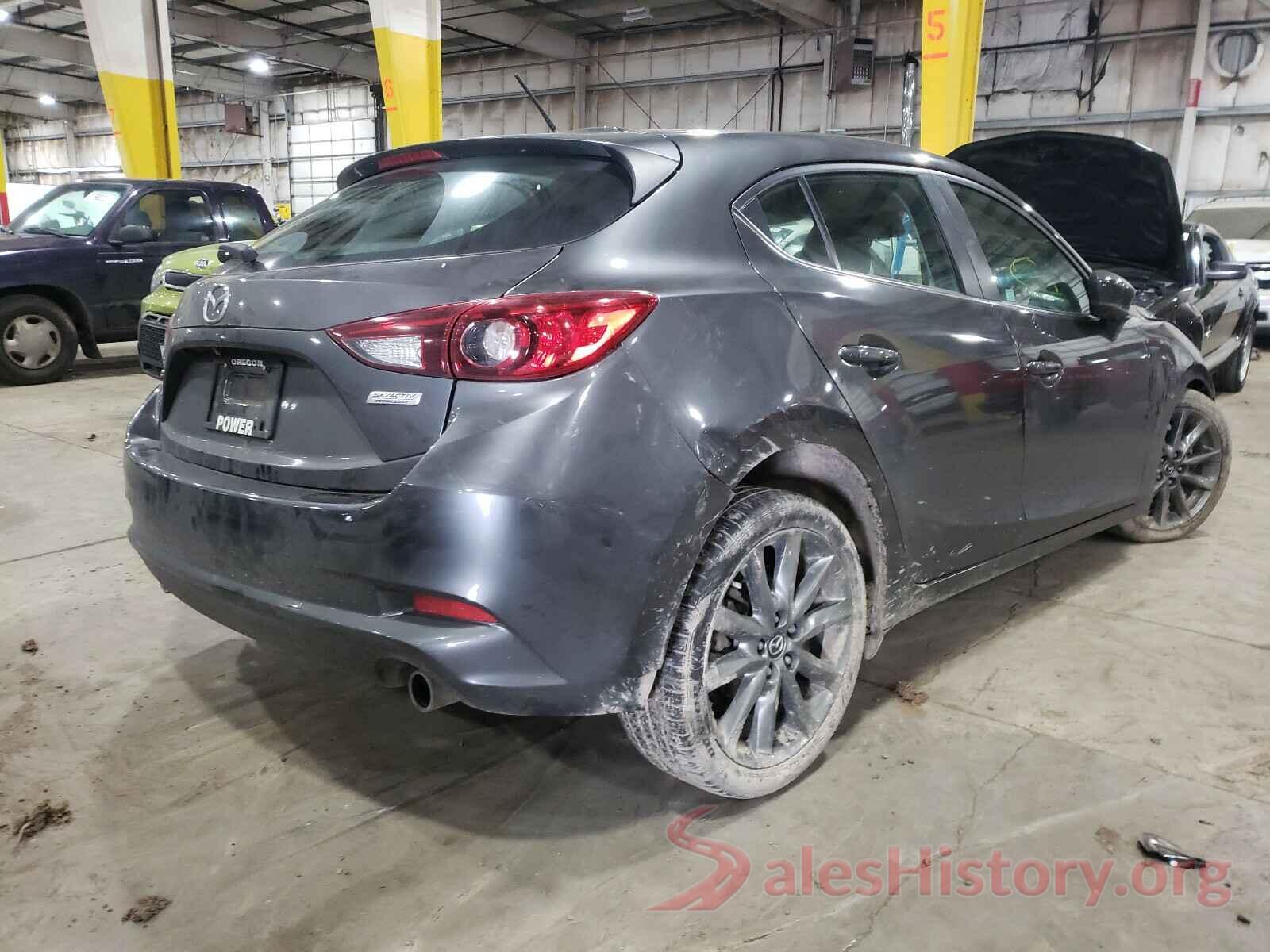 3MZBN1L30JM269732 2018 MAZDA 3