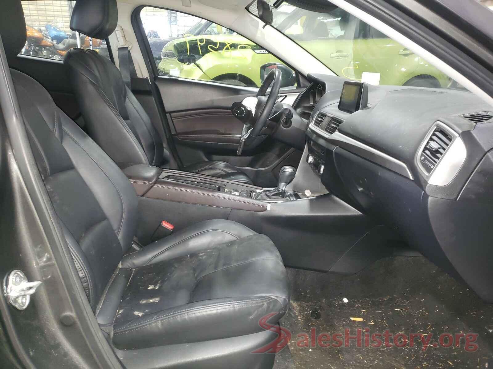 3MZBN1L30JM269732 2018 MAZDA 3