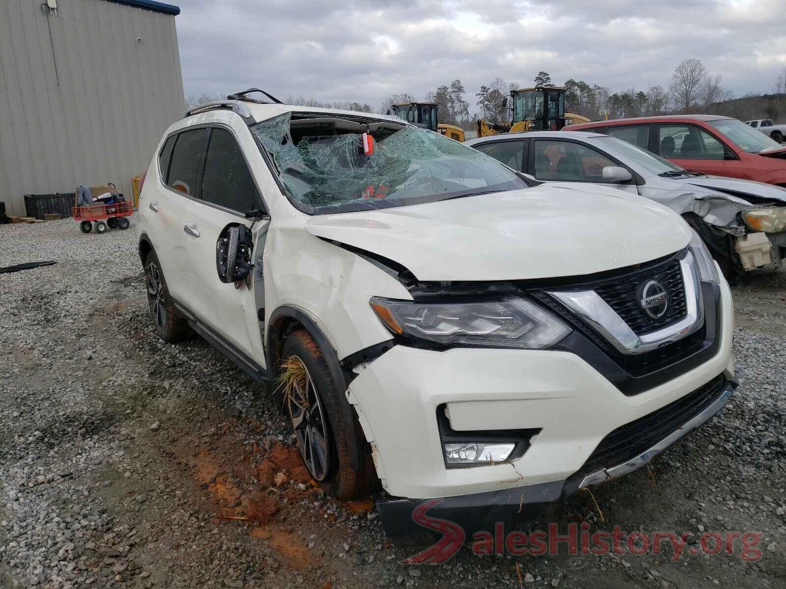 JN8AT2MV7JW327060 2018 NISSAN ROGUE