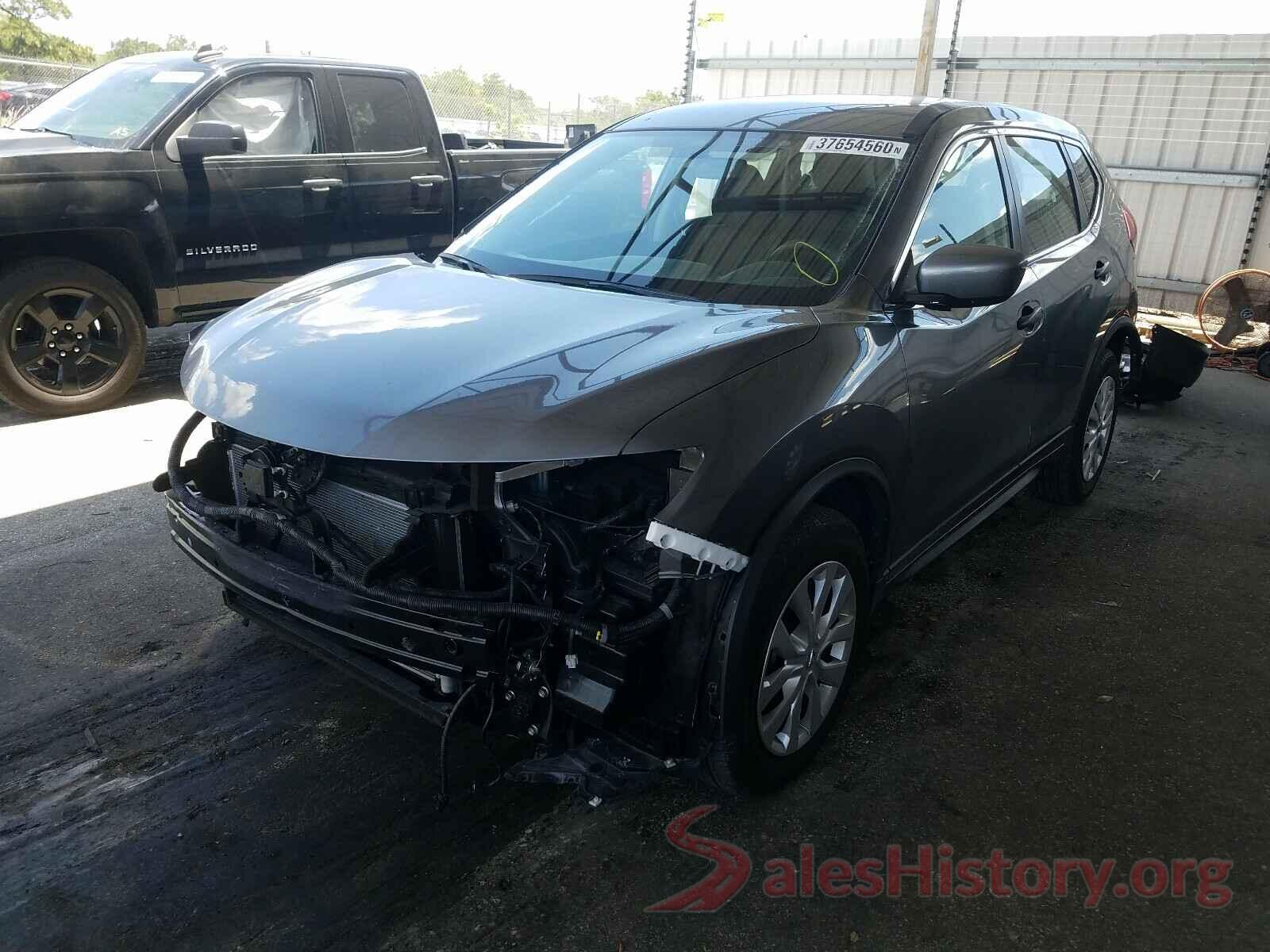 KNMAT2MT1JP557360 2018 NISSAN ROGUE