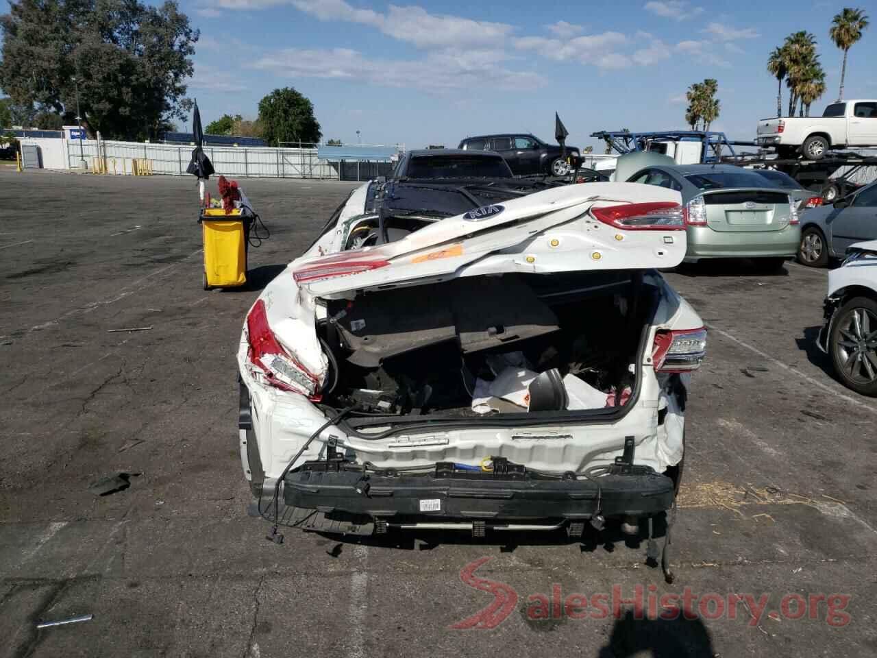 KNAGV4LD3H5009972 2017 KIA OPTIMA