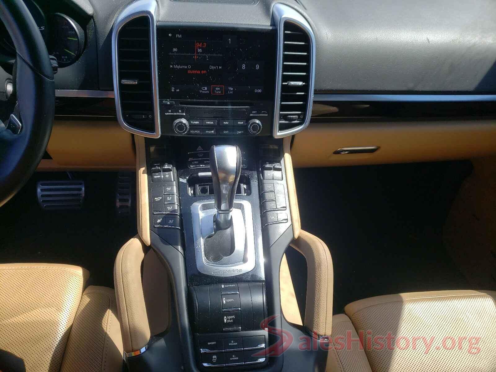 WP1AE2A20HLA74805 2017 PORSCHE CAYENNE