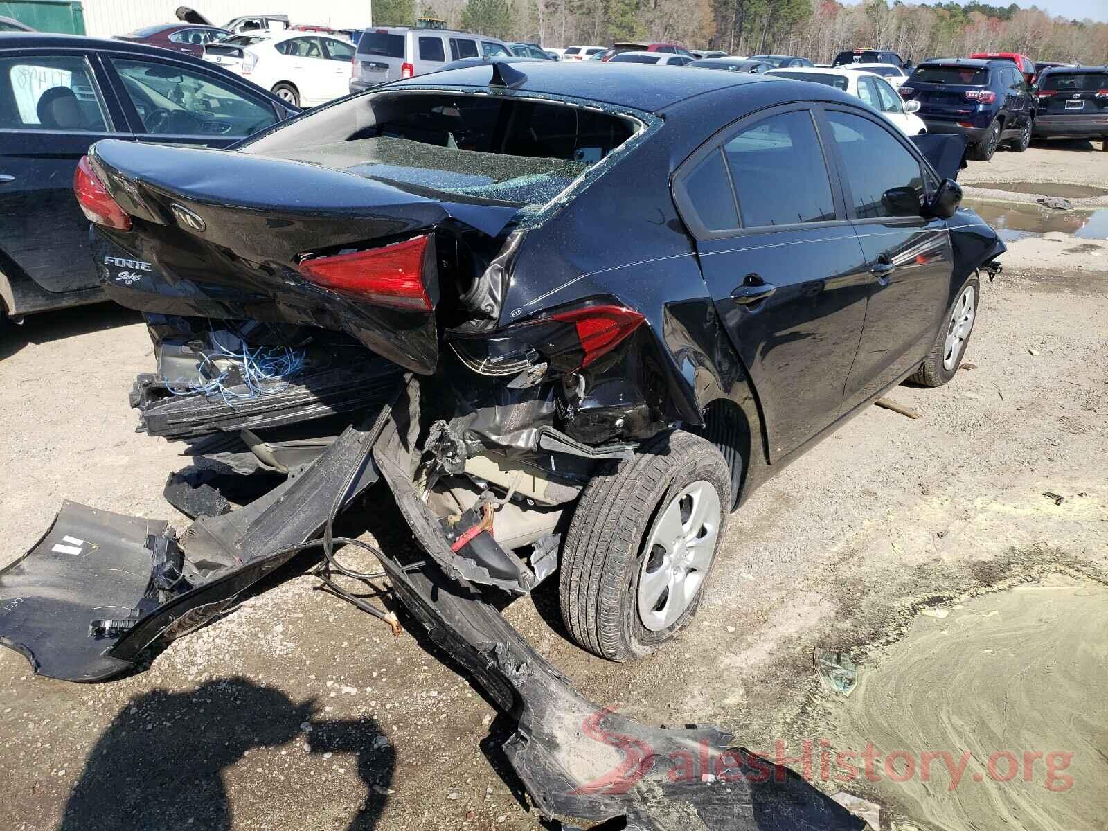 3KPFK4A70JE180905 2018 KIA FORTE