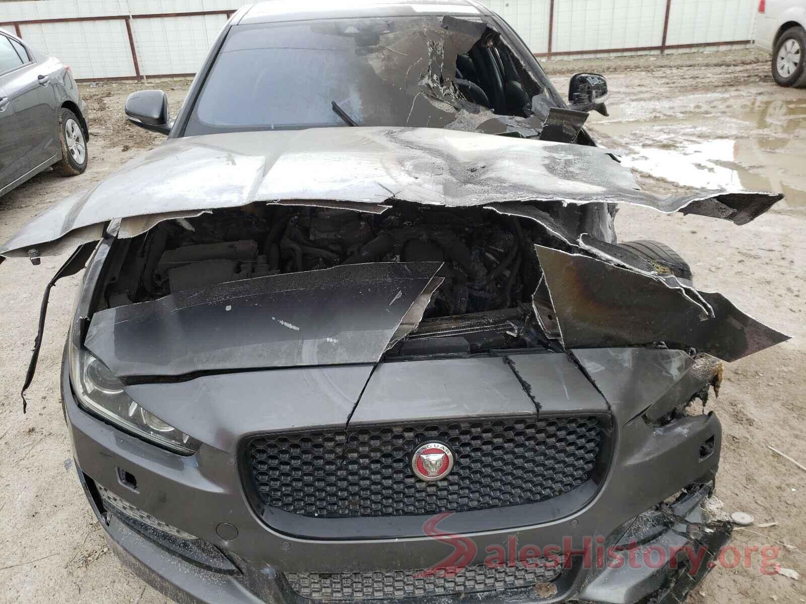 SAJAF4BV5HA962532 2017 JAGUAR XE