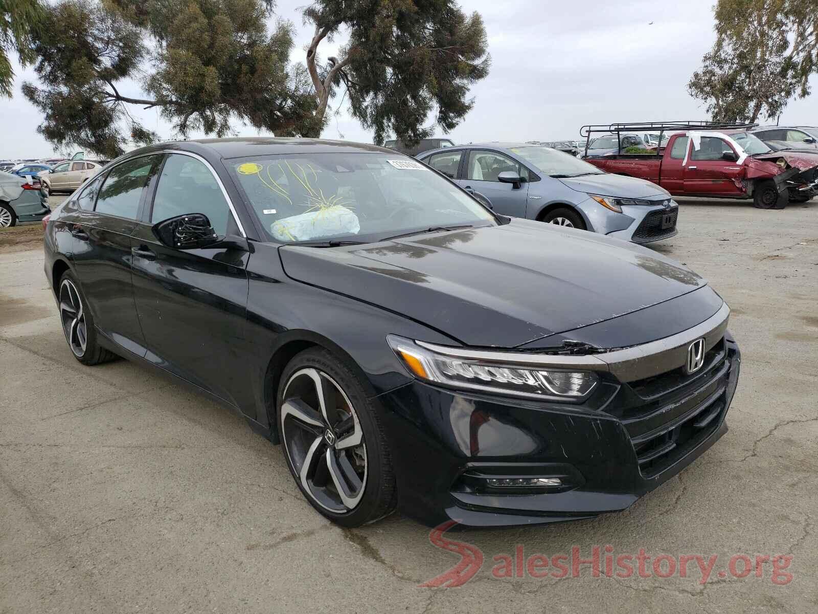 1HGCV1F35JA217241 2018 HONDA ACCORD