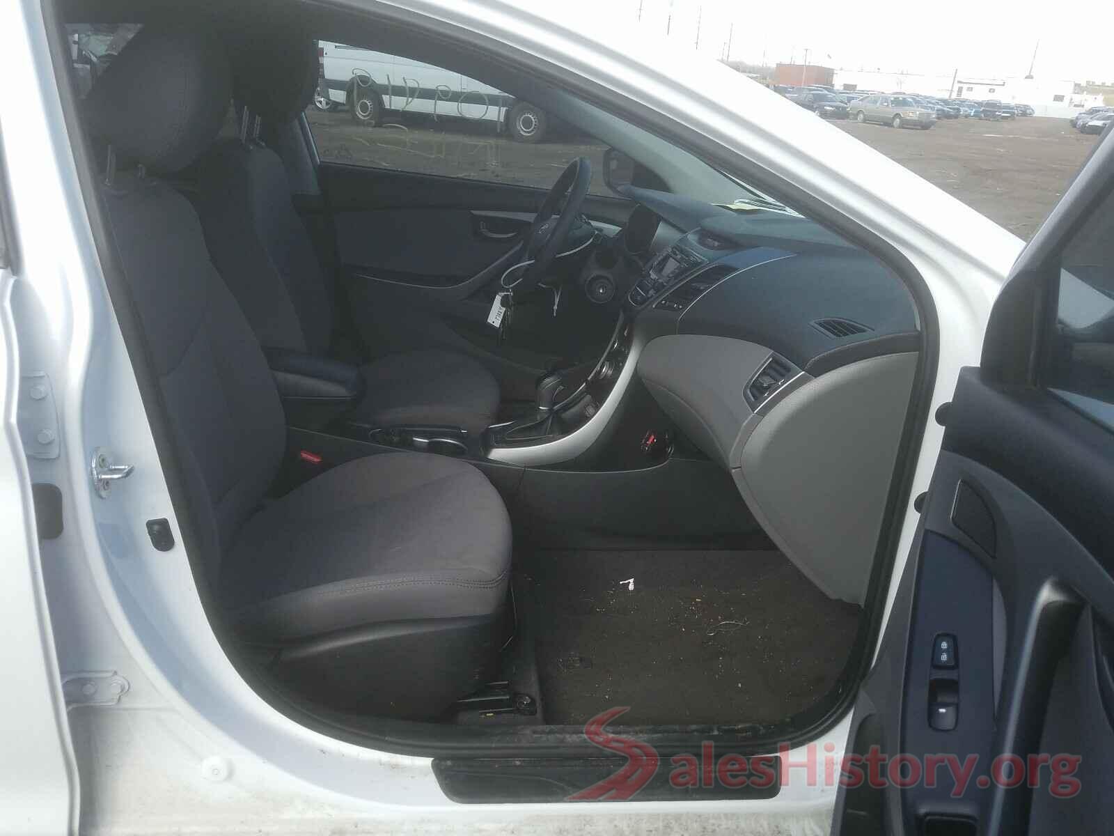 5NPDH4AE6GH757638 2016 HYUNDAI ELANTRA