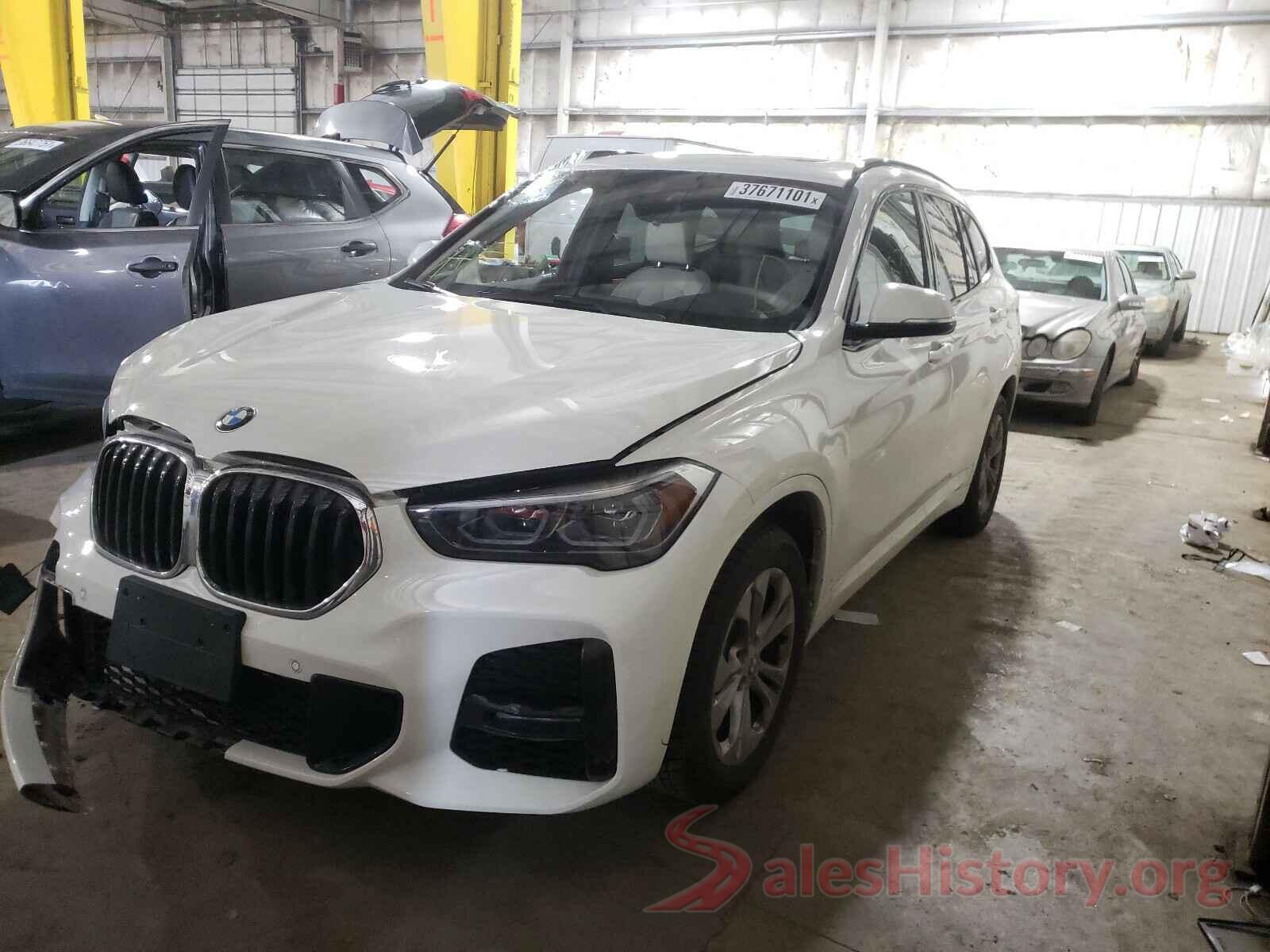 WBXJG9C00L5P44420 2020 BMW X1