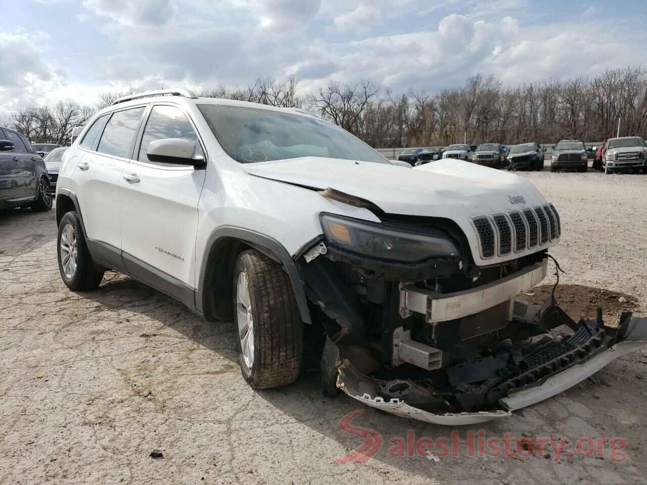 1C4PJLCB8KD215552 2019 JEEP CHEROKEE