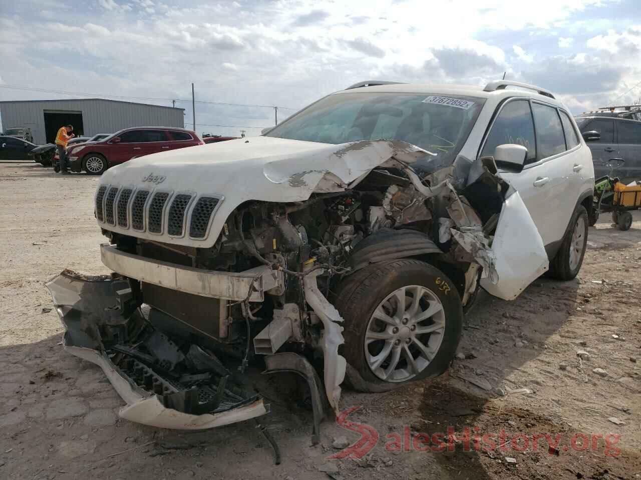 1C4PJLCB8KD215552 2019 JEEP CHEROKEE