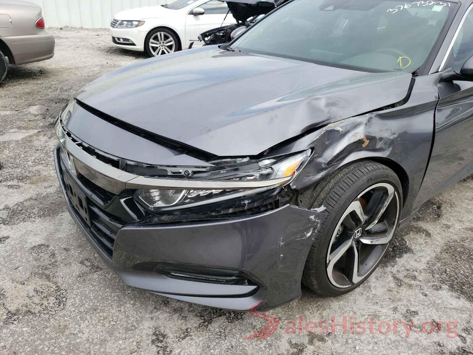 1HGCV1F33JA020133 2018 HONDA ACCORD