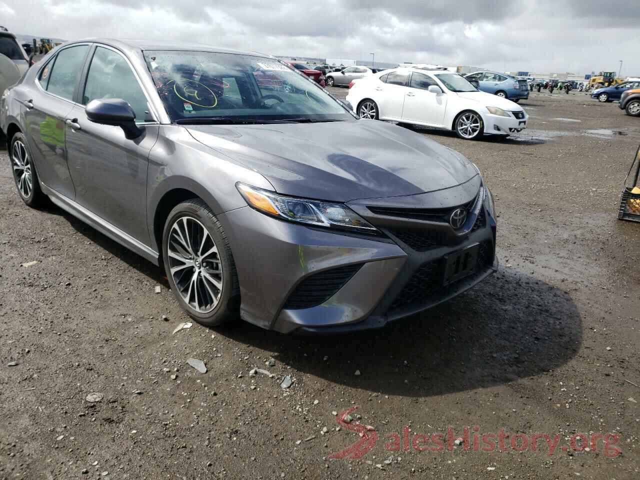 4T1B11HK0KU852924 2019 TOYOTA CAMRY