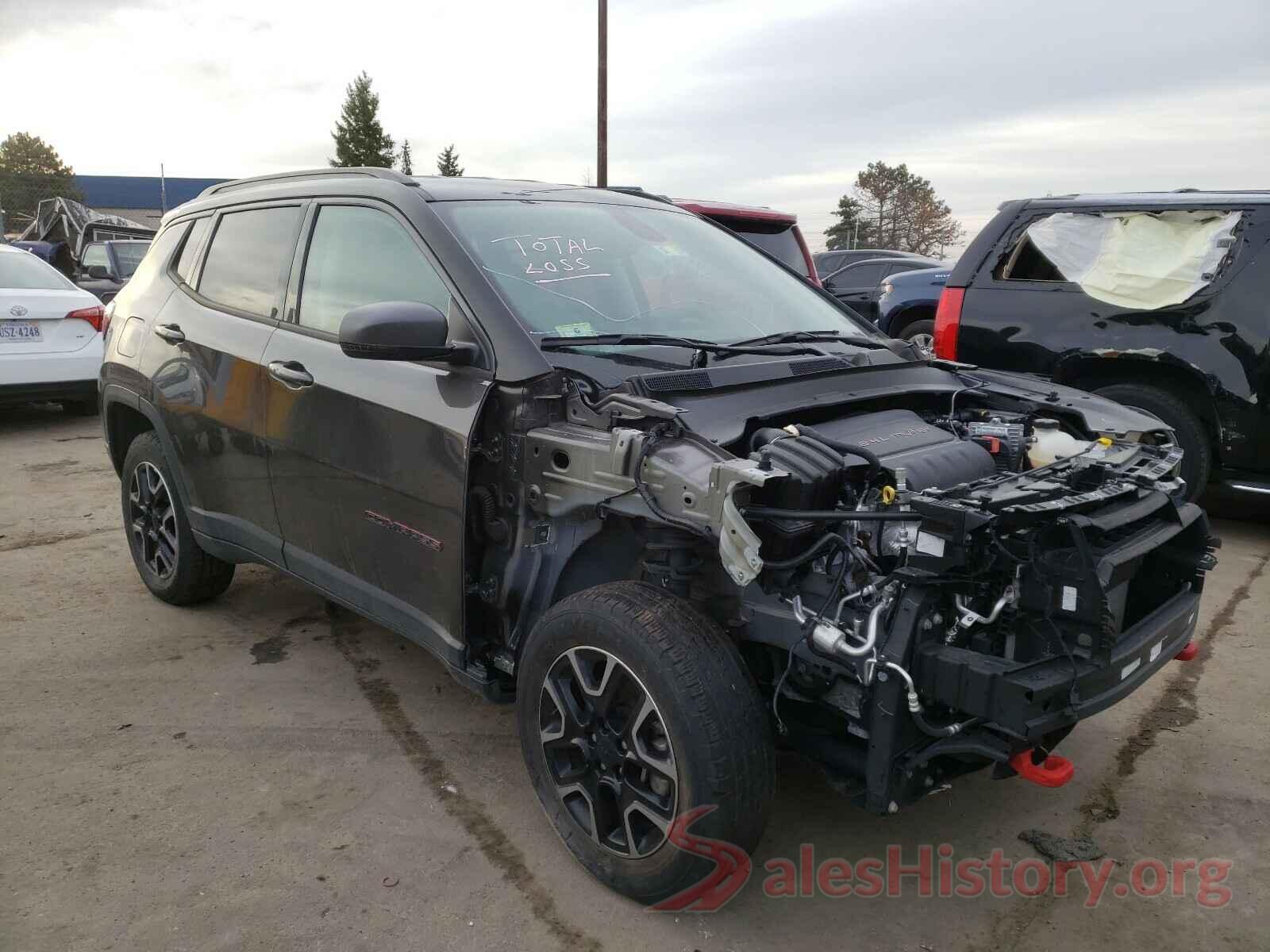 3C4NJDDB4KT756538 2019 JEEP COMPASS